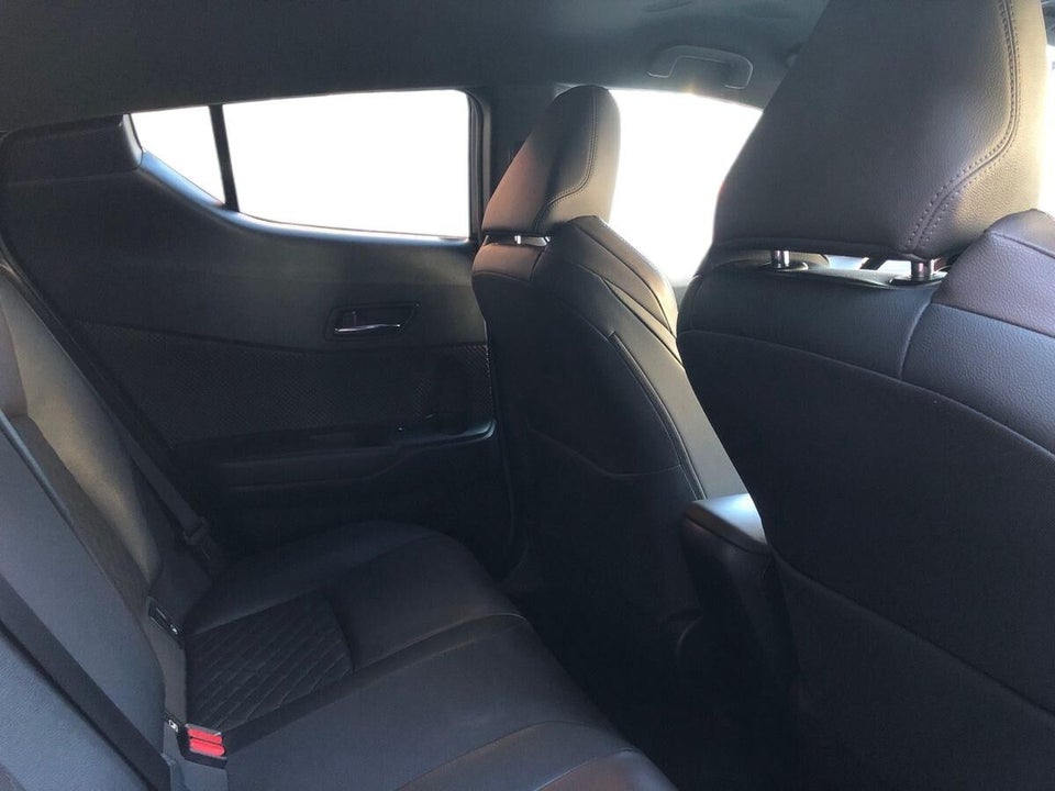 Toyota C-HR 1,8 Hybrid C-HIC CVT 5d