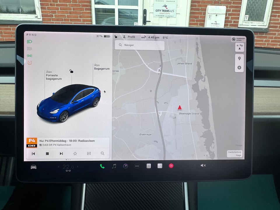 Tesla Model 3 Long Range AWD 4d
