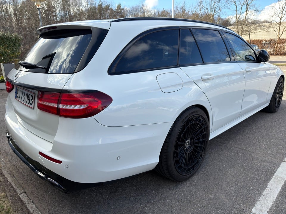 Mercedes E220 d 2,0 AMG Line stc. aut. 4Matic 5d