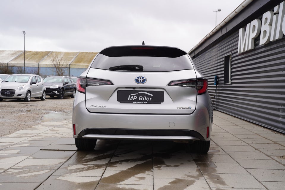 Toyota Corolla 1,8 Hybrid Active Premium Touring Sports MDS 5d