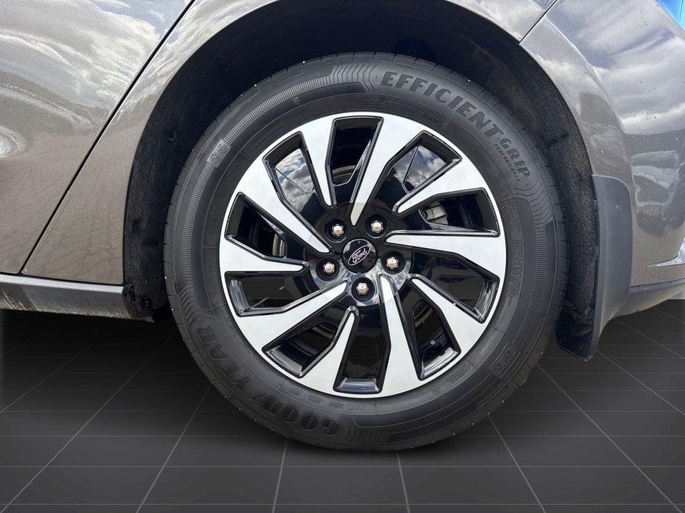 Ford Focus 1,0 EcoBoost mHEV Titanium X DCT 5d