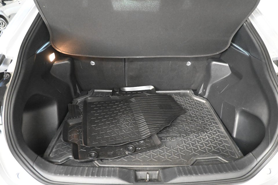 Toyota Yaris Cross 1,5 Hybrid Style Tech+ e-CVT 5d