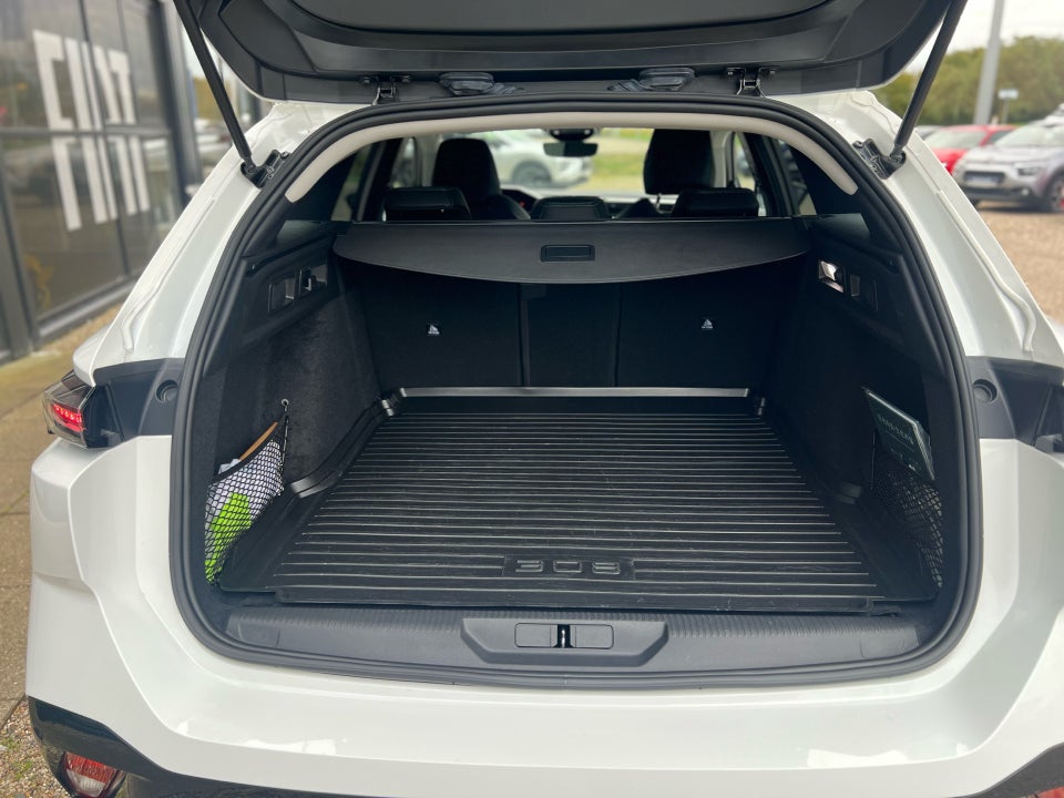 Peugeot 308 1,6 Hybrid First Selection+ SW EAT8 5d