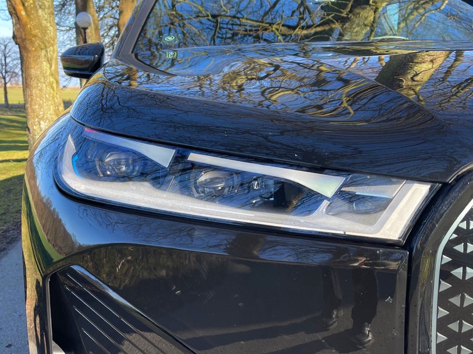 BMW iX xDrive40 Sport 5d