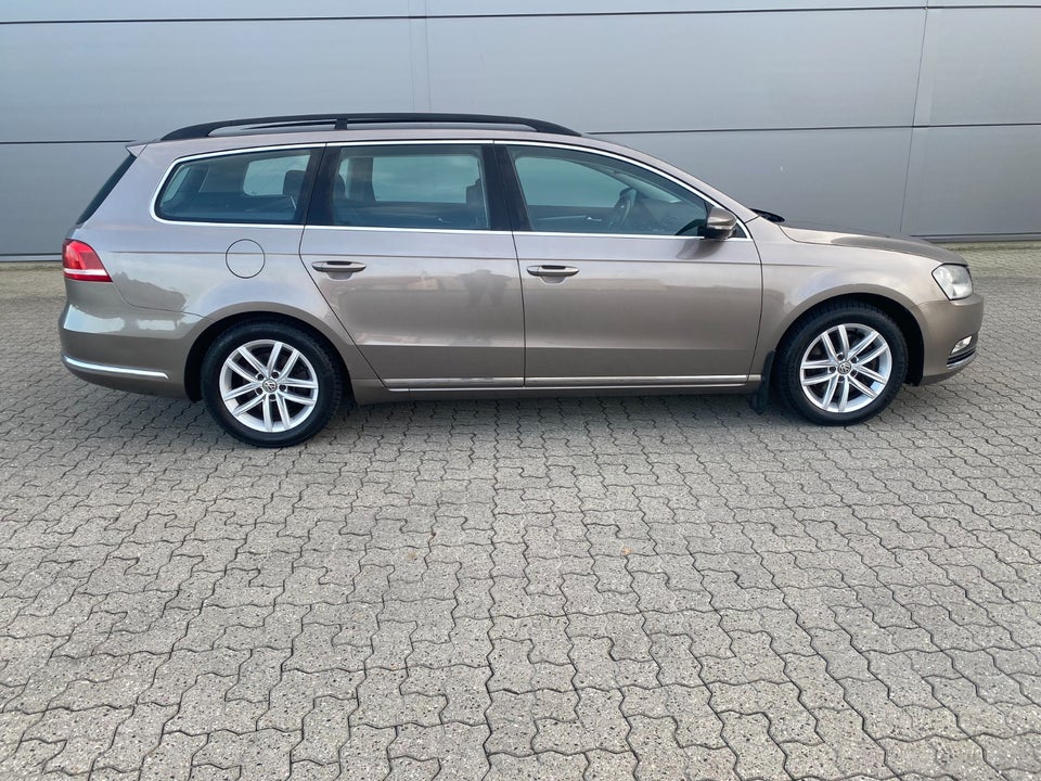VW Passat 1,6 TDi 105 Highline Variant BMT 5d