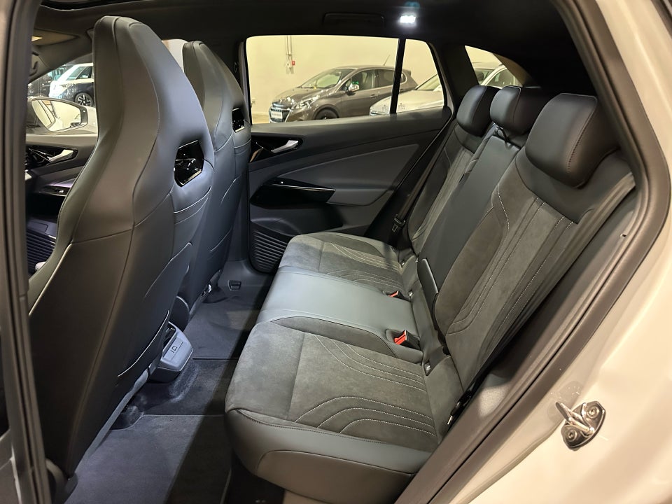 VW ID.4 77 Style Edition 5d