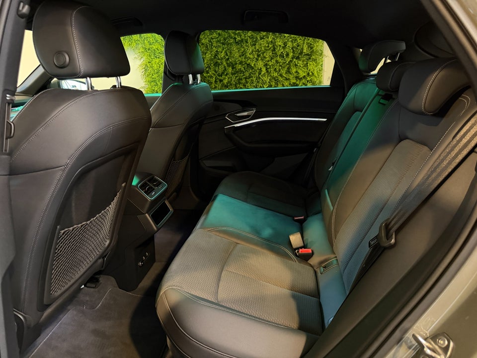 Audi Q8 e-tron 50 Advanced quattro 5d