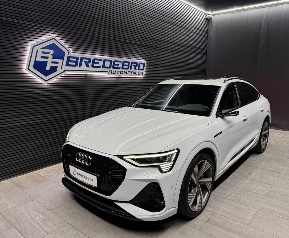 Audi e-tron 55 S-line Sportback quattro 5d