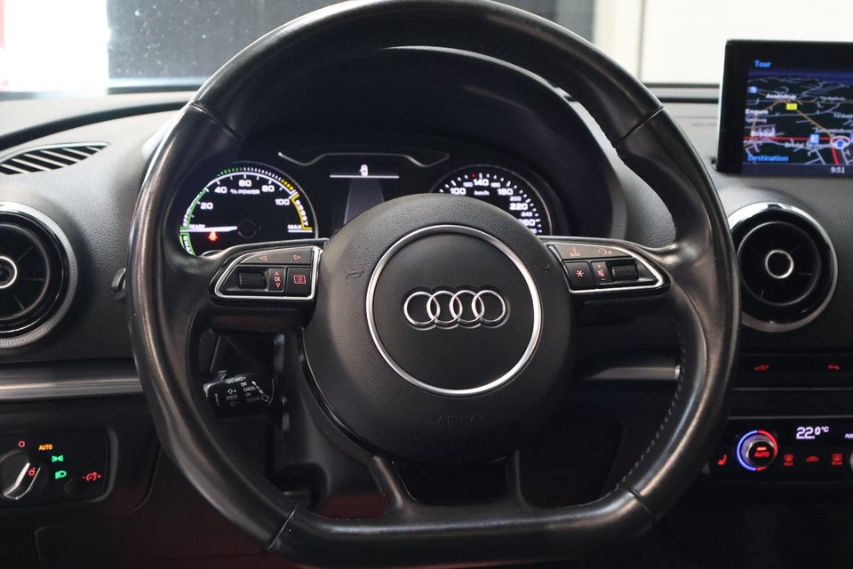 Audi A3 1,4 e-tron Ambition Sportback S-tr. 5d