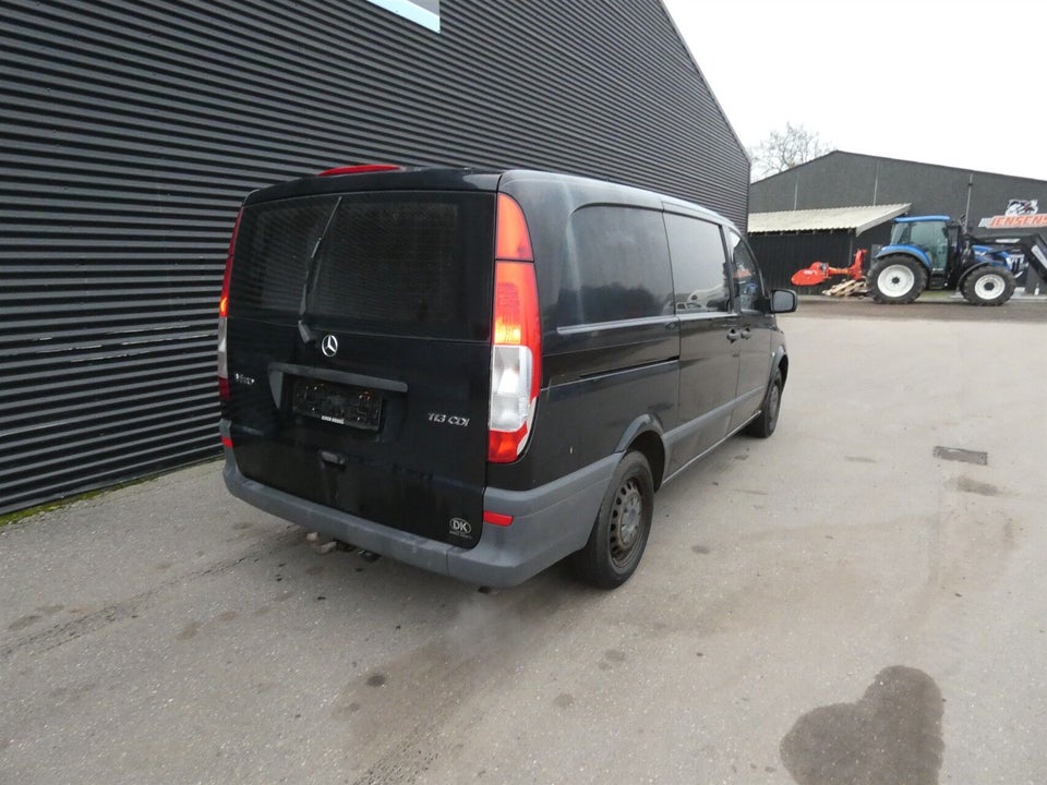Mercedes Vito 113 2,2 CDi Standard L 4d