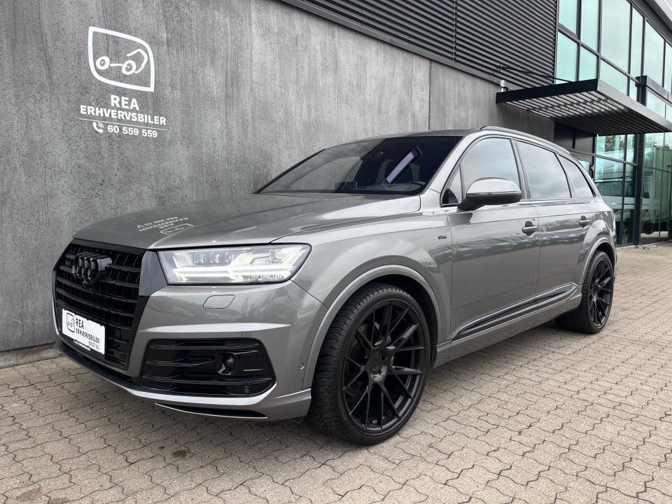 Audi Q7 3,0 TDi 272 S-line quattro Tiptr. 5d