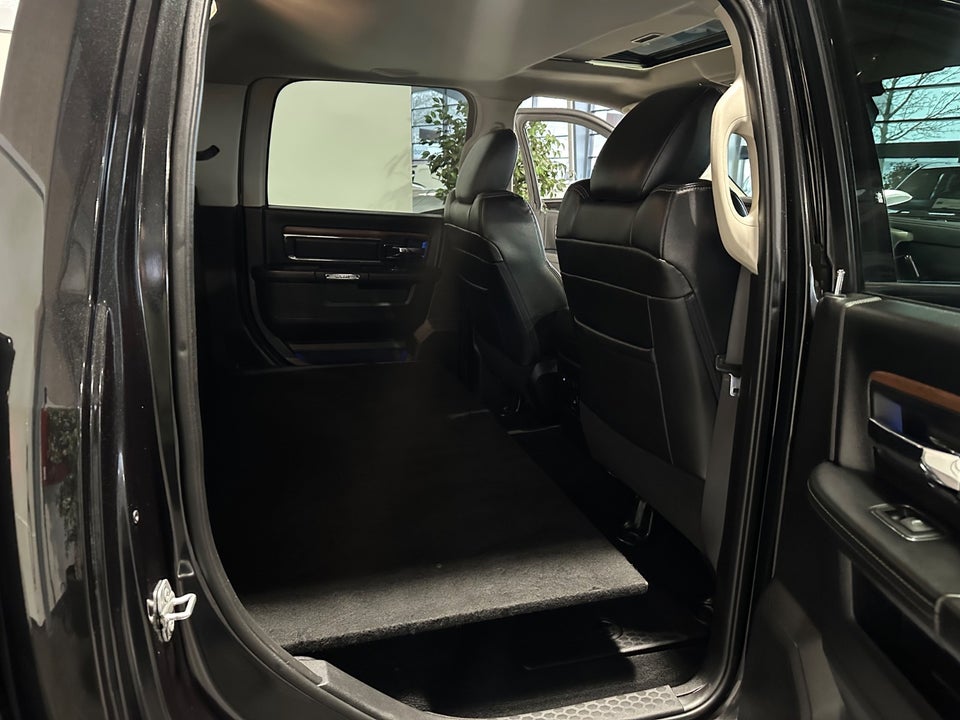 Dodge RAM 1500 3,0 EcoDiesel Laramie Crew Cab aut. 4d