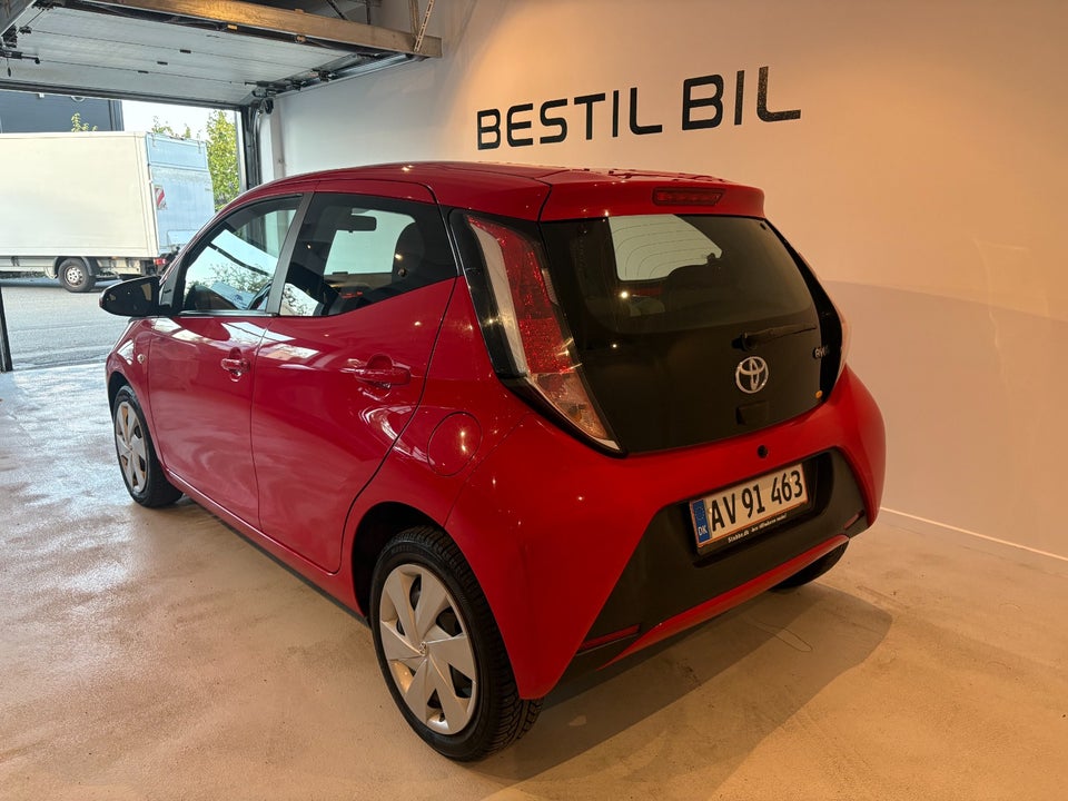 Toyota Aygo 1,0 VVT-i x-play 5d