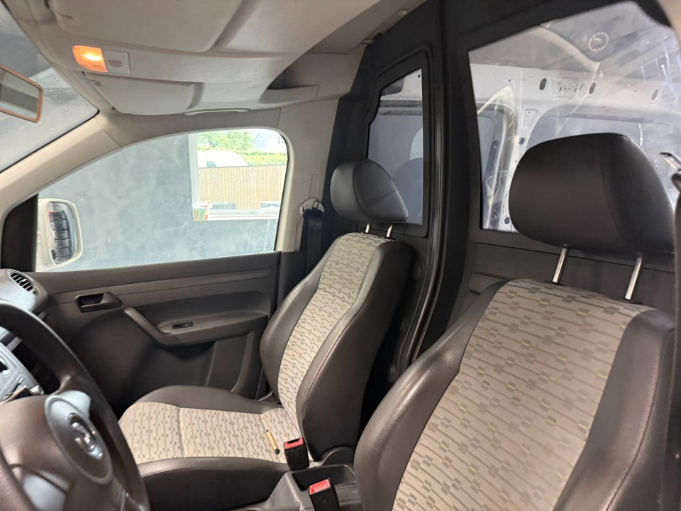 VW Caddy Maxi 1,6 TDi 102 BMT Van 4d