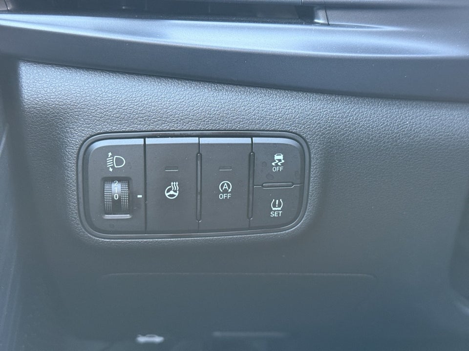 Hyundai i20 1,0 T-GDi Essential DCT 5d