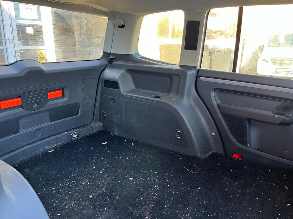VW Touran 1,6 TDi 105 Comfortline DSG BM Van 5d