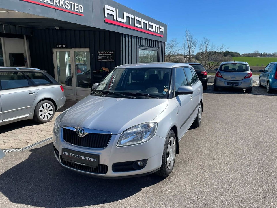 Skoda Fabia 1,4 16V Ambiente Combi 5d