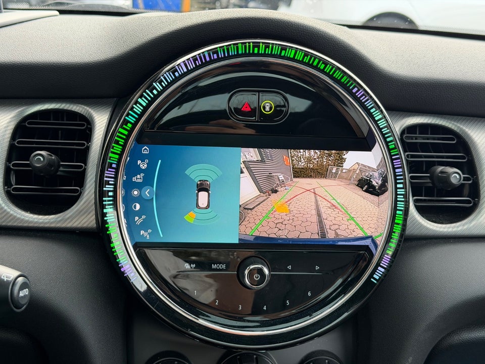 MINI Cooper SE Maximise 3d