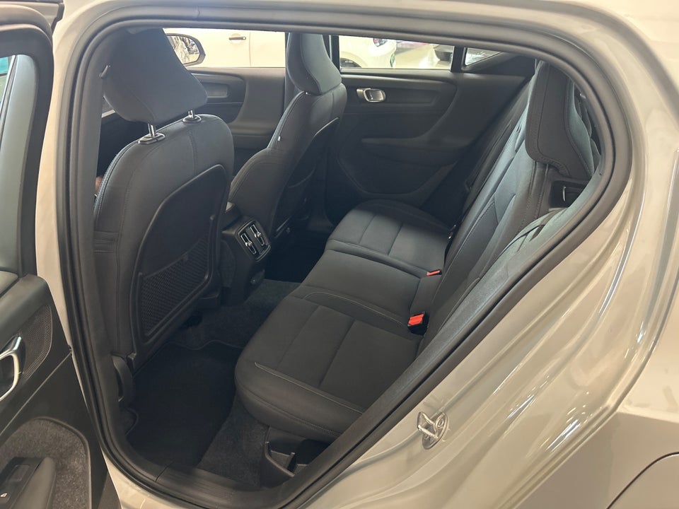 Volvo XC40 P6 ReCharge Core 5d