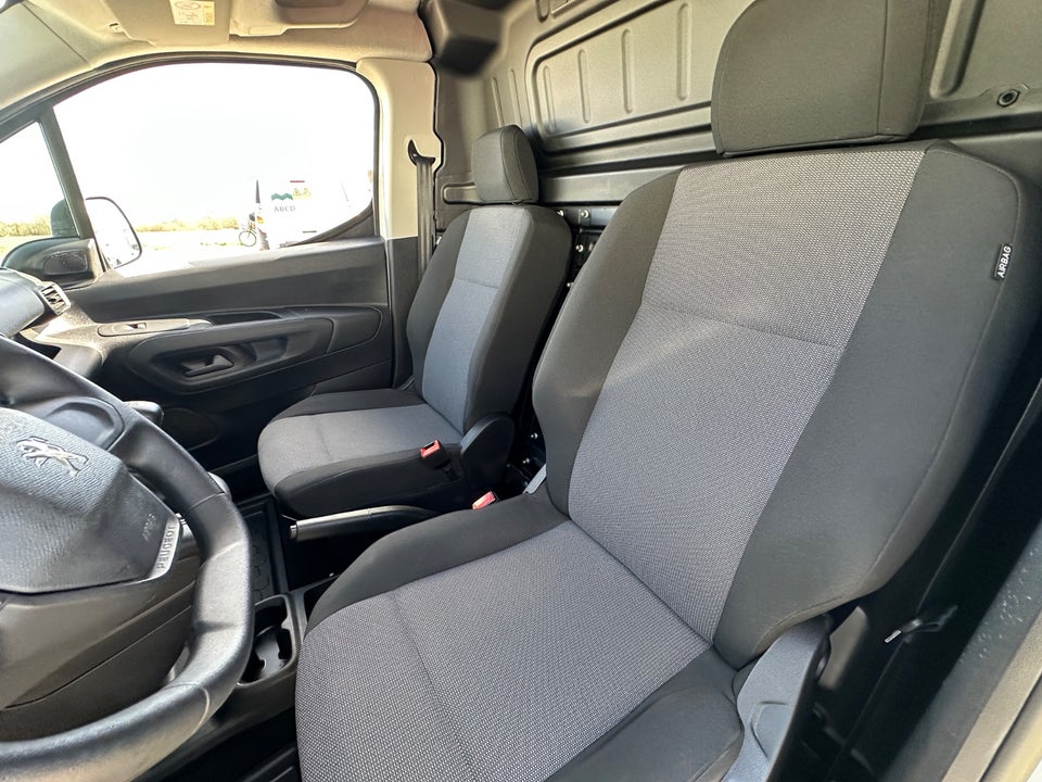 Peugeot Partner 1,2 PureTech 110 L1V1 Plus Van