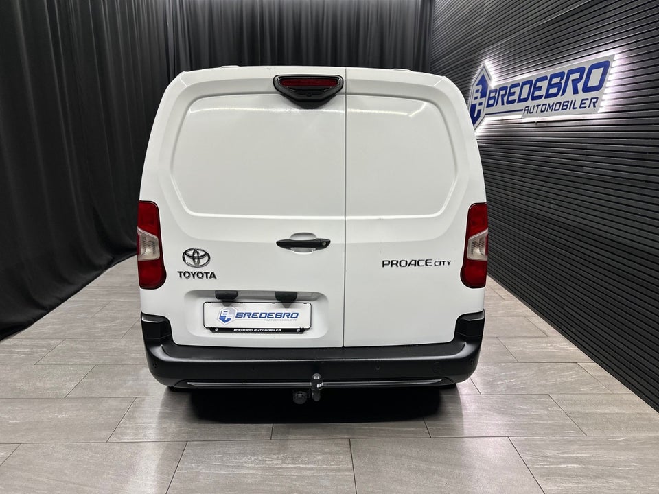 Toyota ProAce City 1,5 D 102 Medium Comfort 6d