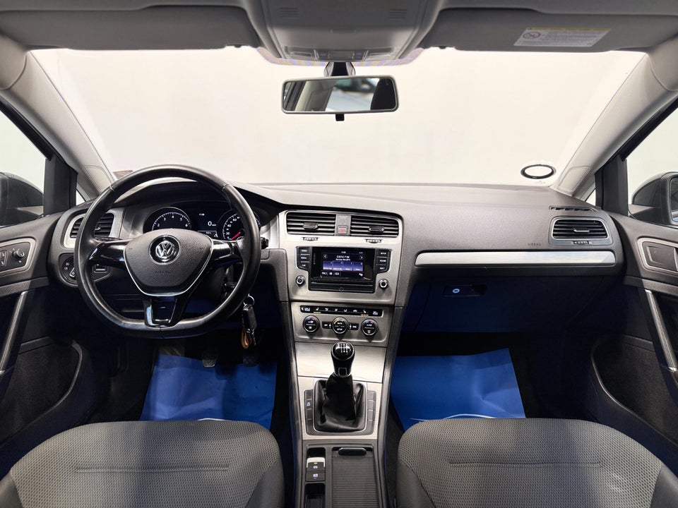 VW Golf VII 1,4 TSi 122 Comfortline BMT 5d