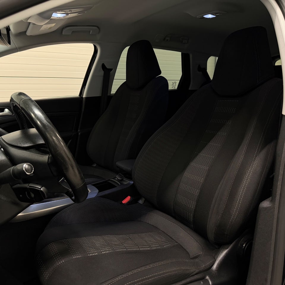 Peugeot 308 1,6 BlueHDi 120 Allure SW 5d