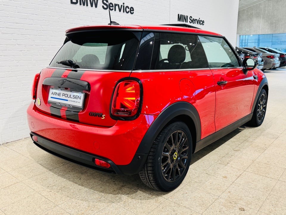 MINI Cooper SE Classic Trim 3d