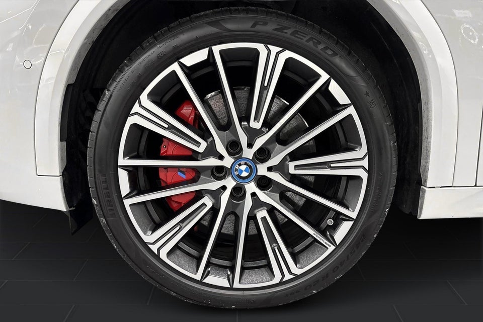 BMW iX2 xDrive30 M-Sport 5d