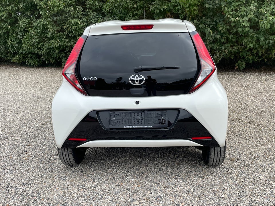 Toyota Aygo 1,0 VVT-i x-pression 5d