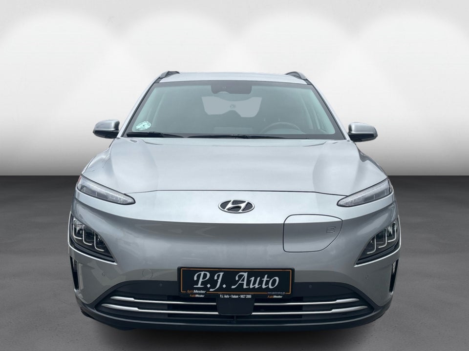Hyundai Kona 64 EV Essential 5d
