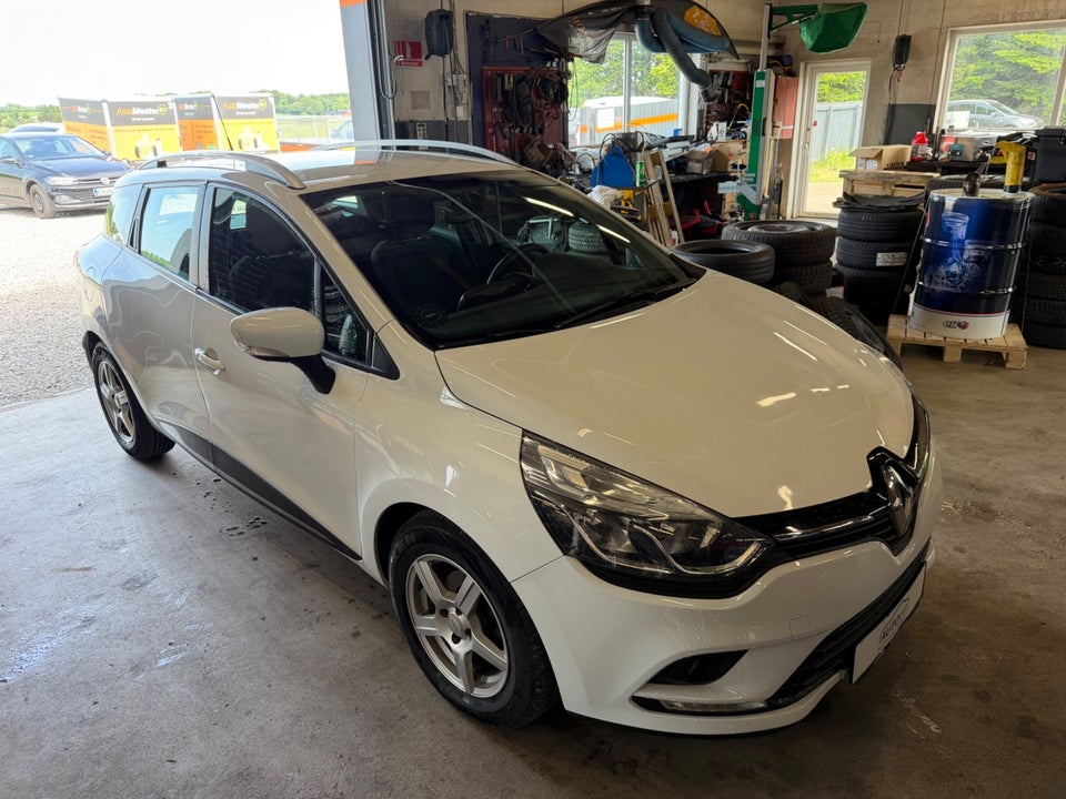 Renault Clio IV 1,5 dCi 90 Zen Sport Tourer 5d