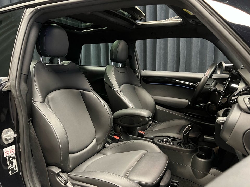 MINI Cooper SE Edition Premium Plus 3d