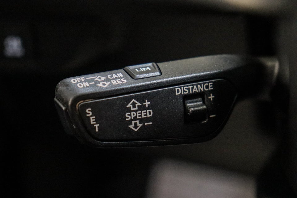 Audi Q4 e-tron 40 S-line 5d