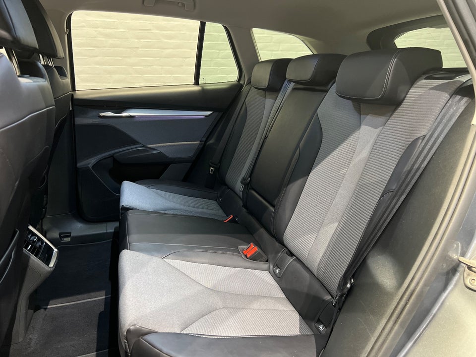 Skoda Enyaq 80 iV Loft 5d