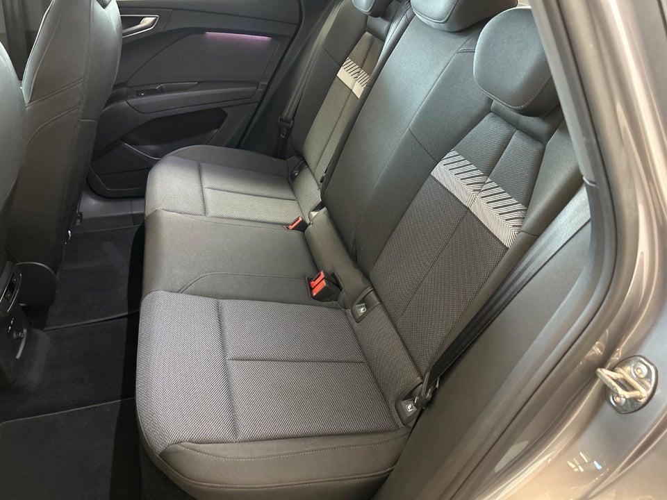 Audi Q4 e-tron 40 Advanced 5d