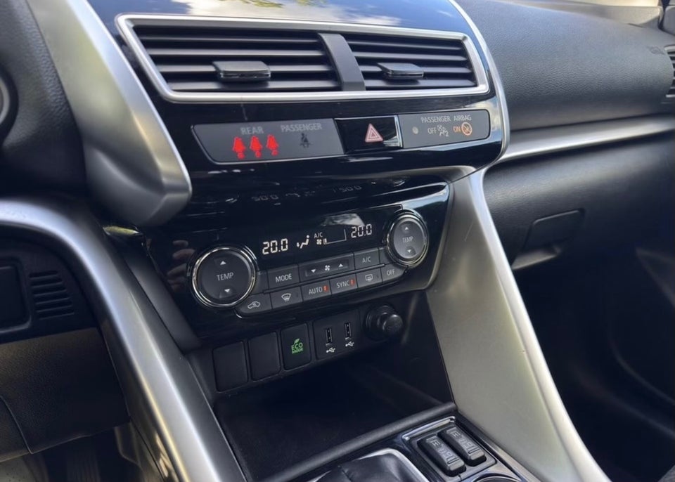 Mitsubishi Eclipse Cross 1,5 T 163 Intense+ 5d