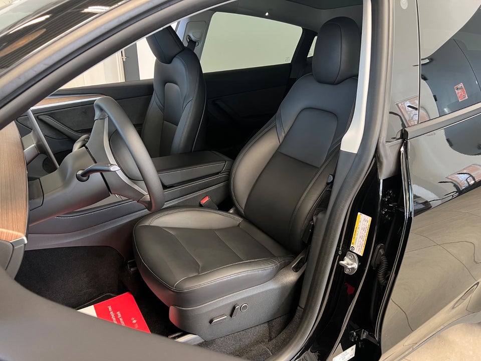 Tesla Model Y RWD 5d