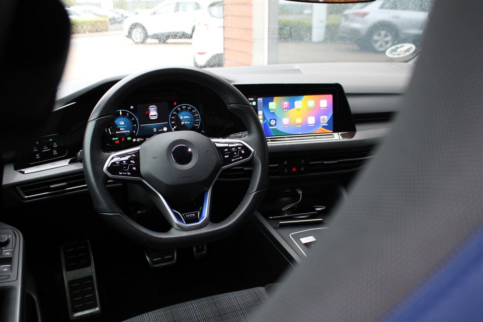 VW Golf VIII 1,4 GTE DSG 5d
