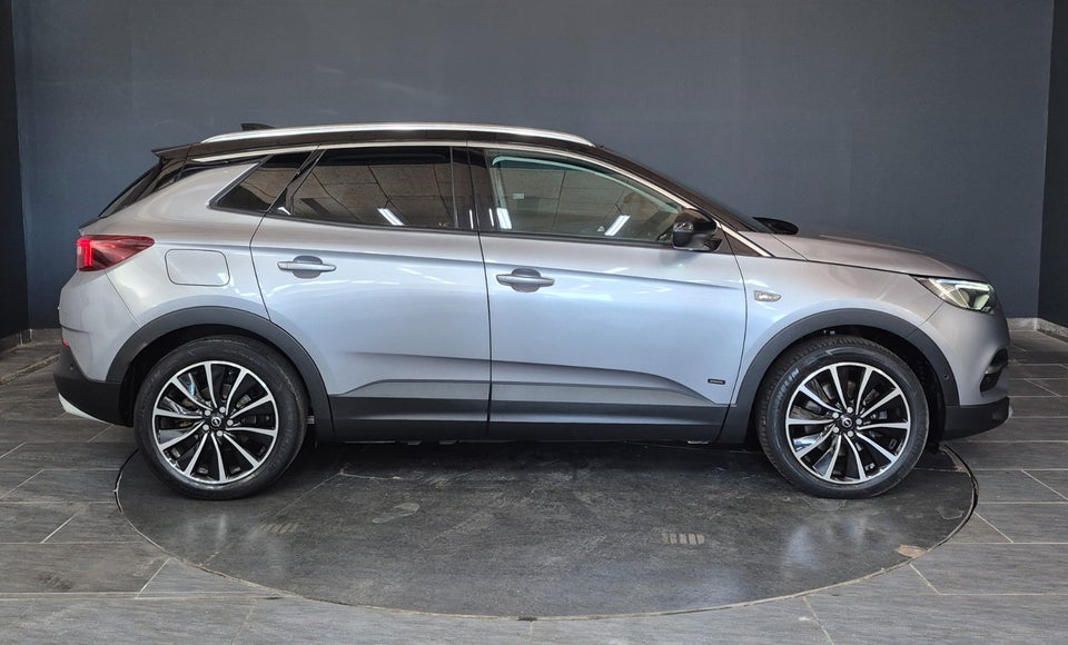 Opel Grandland X 1,6 Hybrid Cosmo Prestige aut. 5d