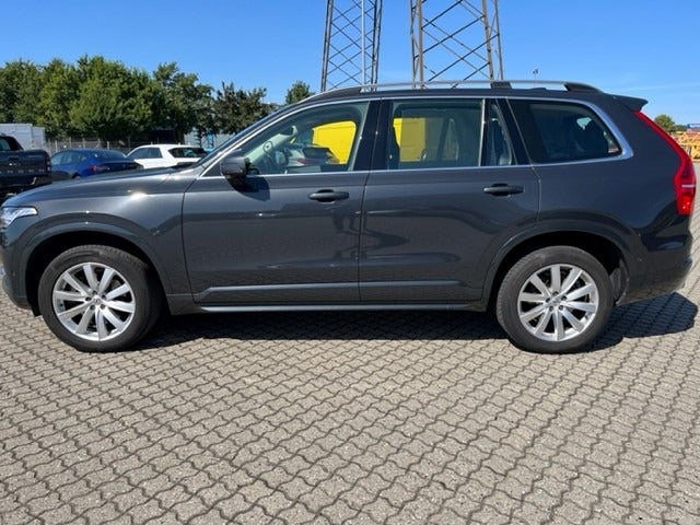 Volvo XC90 2,0 D5 235 Momentum aut. AWD 7prs 5d