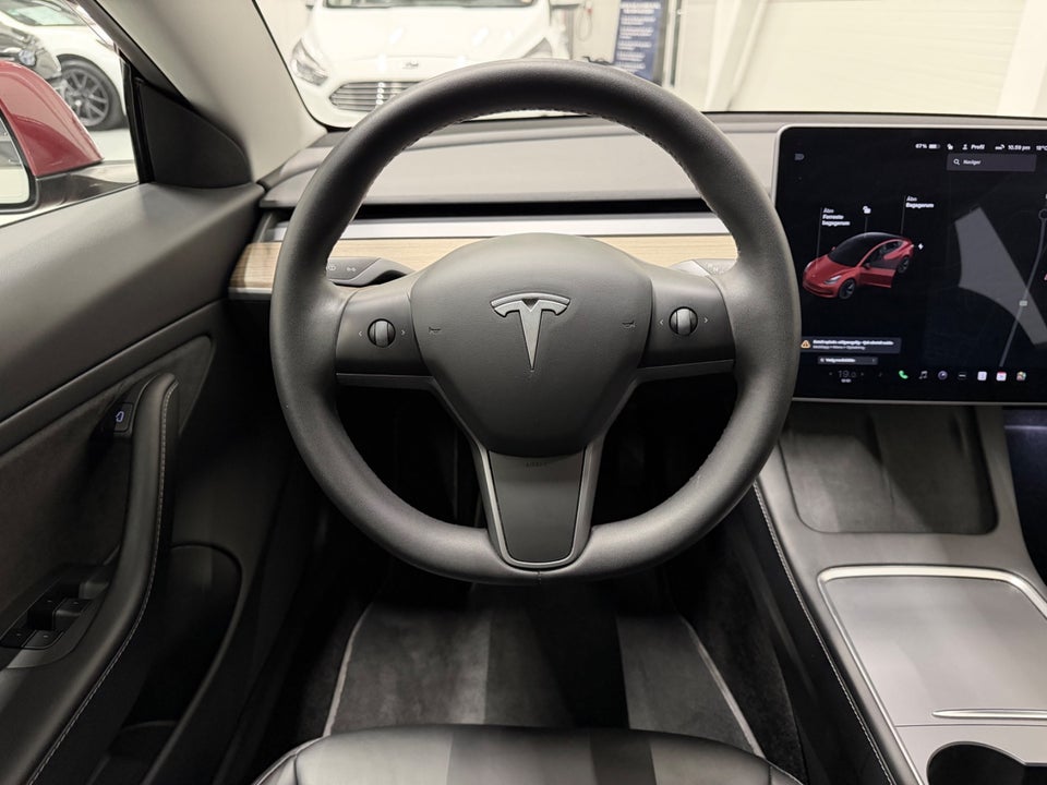 Tesla Model 3 Long Range AWD 4d