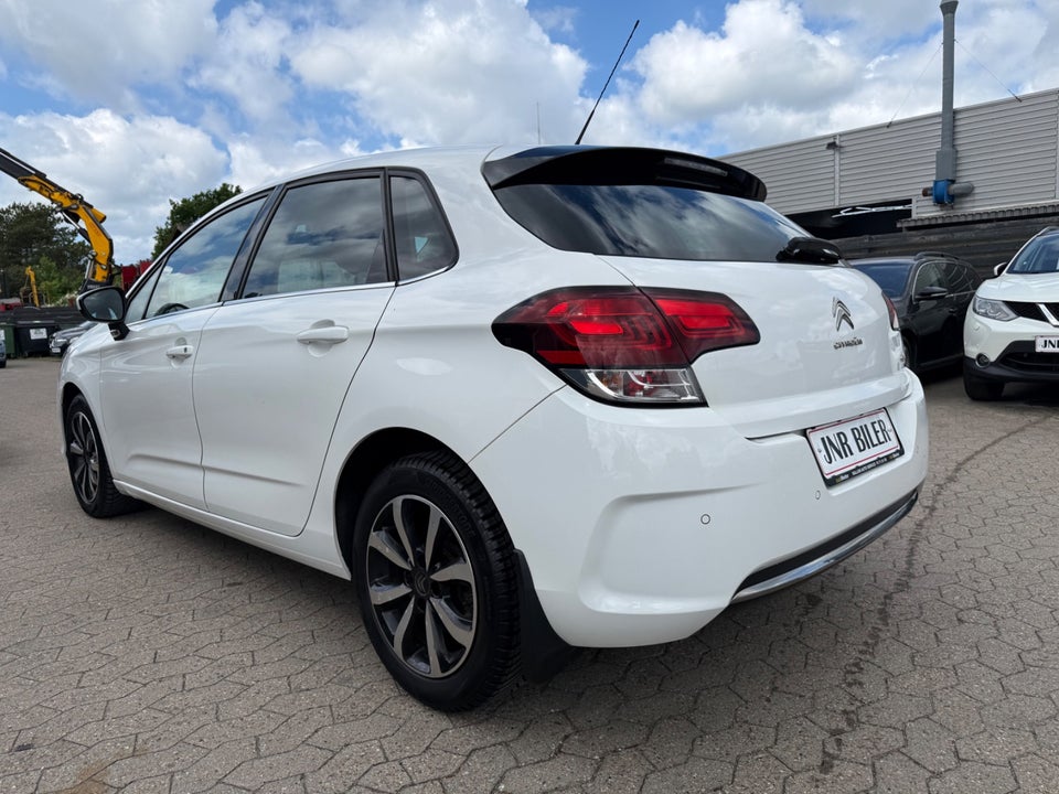 Citroën C4 1,6 BlueHDi 120 Challenge EAT6 5d