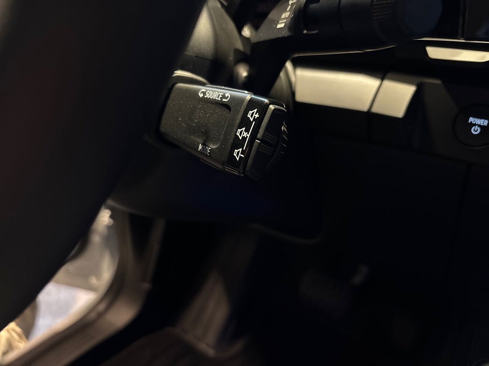 Renault Scenic E-Tech 87 Iconic 5d