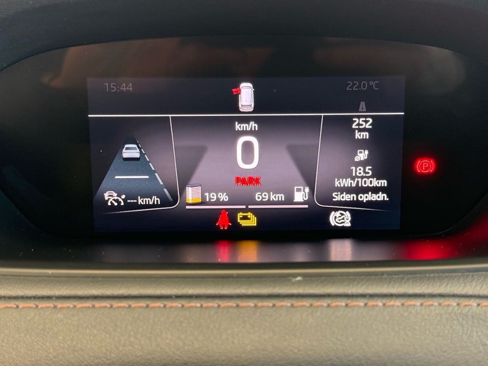 Skoda Enyaq 80 iV Selection Suite 5d