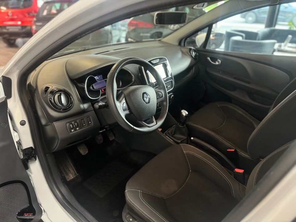 Renault Clio IV 0,9 TCe 90 Zen Sport Tourer 5d