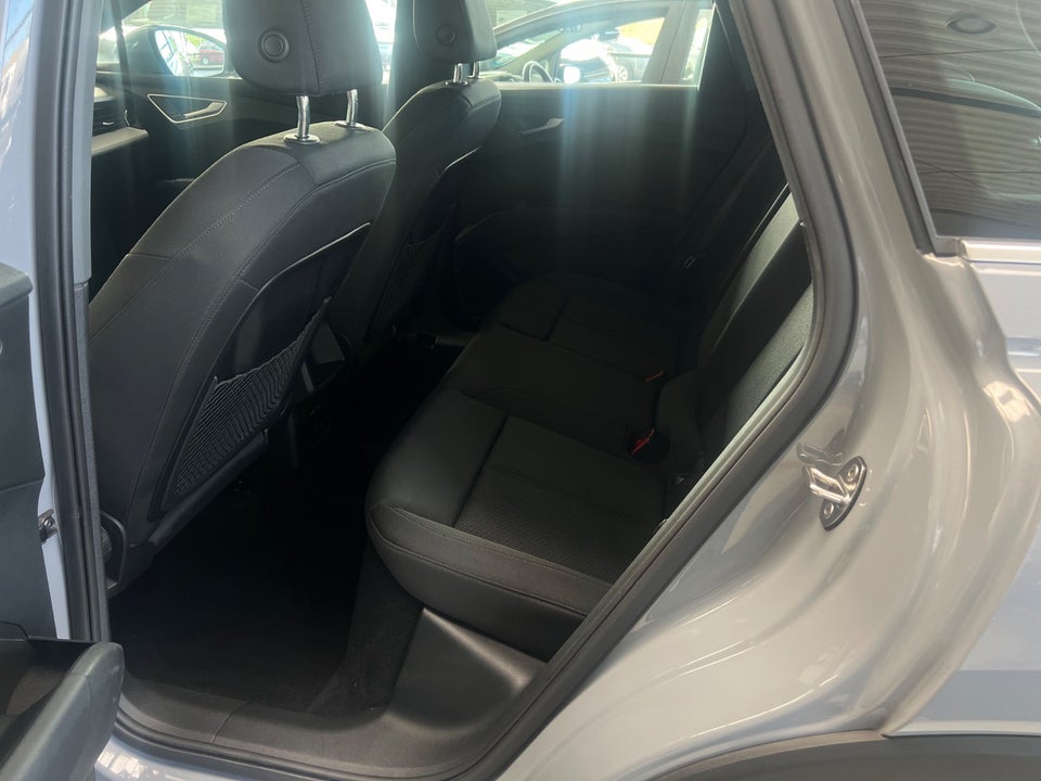 Audi Q4 e-tron 40 Advanced 5d