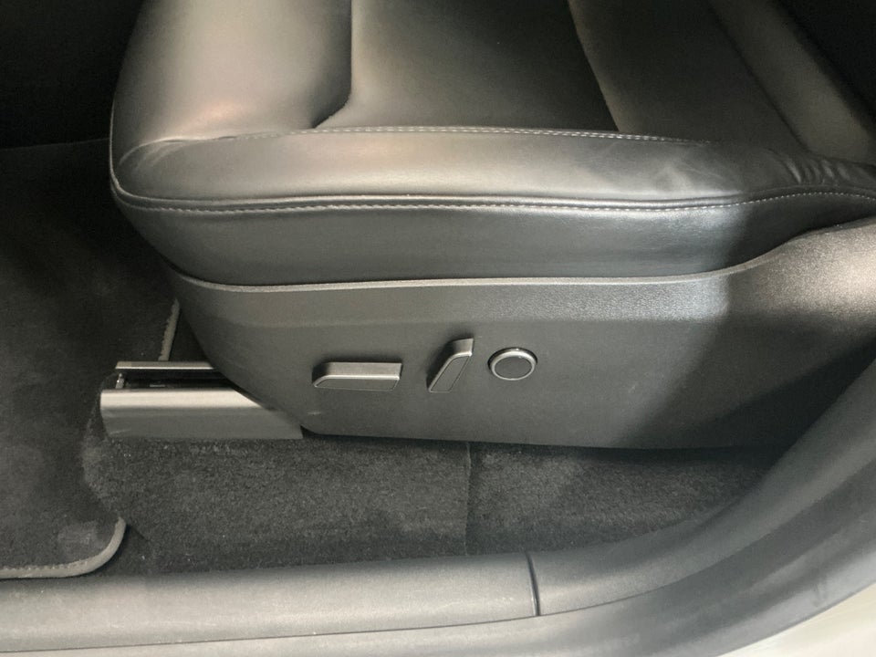 Tesla Model Y Performance AWD 5d