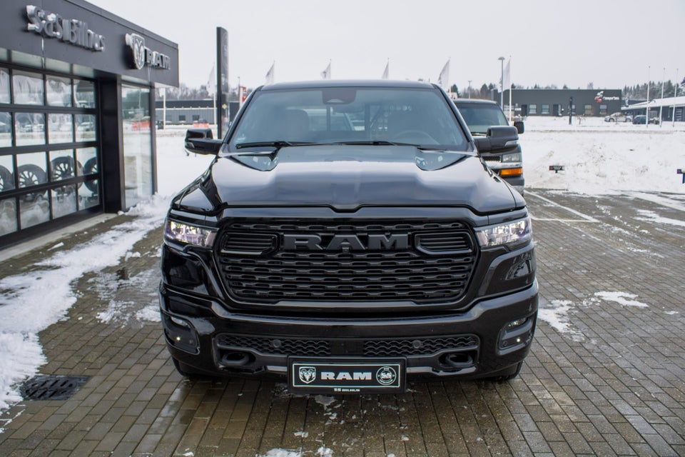 Dodge RAM 1500 3,0 Big Horn Night aut. 4d