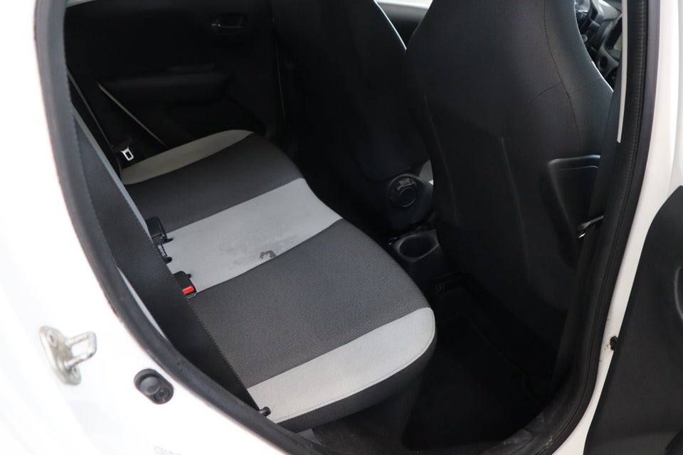 Toyota Aygo 1,0 VVT-i x-wave x-shift 5d